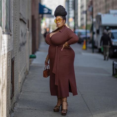 curvy sexy lady|10 Curvy Black Influencers To Follow On National Curves Day.